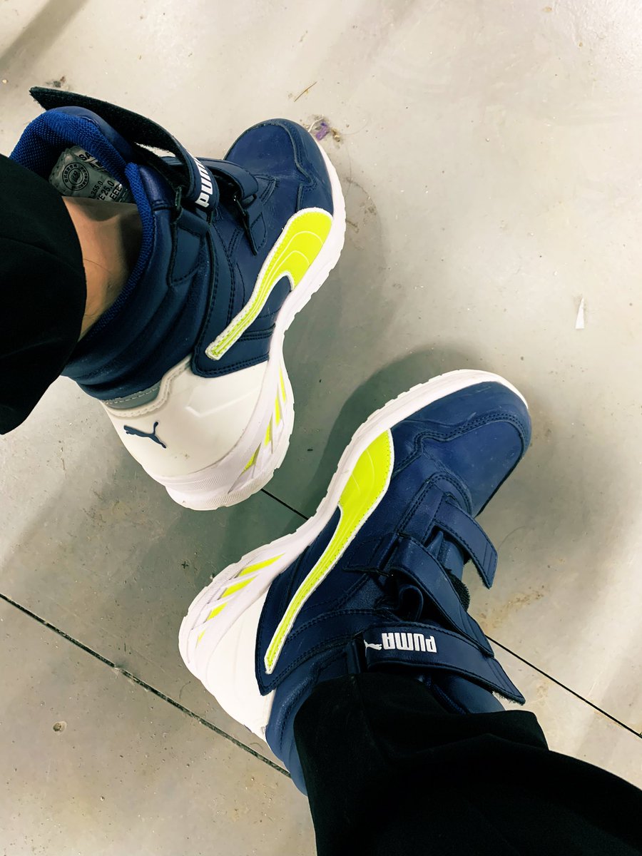 いつもasicsだけどプーマの安全靴にしてみた🐆