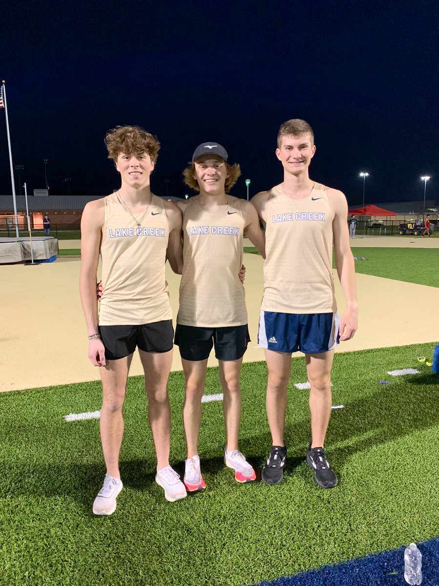 800 guys go 1-2-3-4 🥇🥈🥉
1st: Brock Botard
2nd: Wyatt Johnson
3rd: Sam Rodriguez 
4th: Zach Anderson