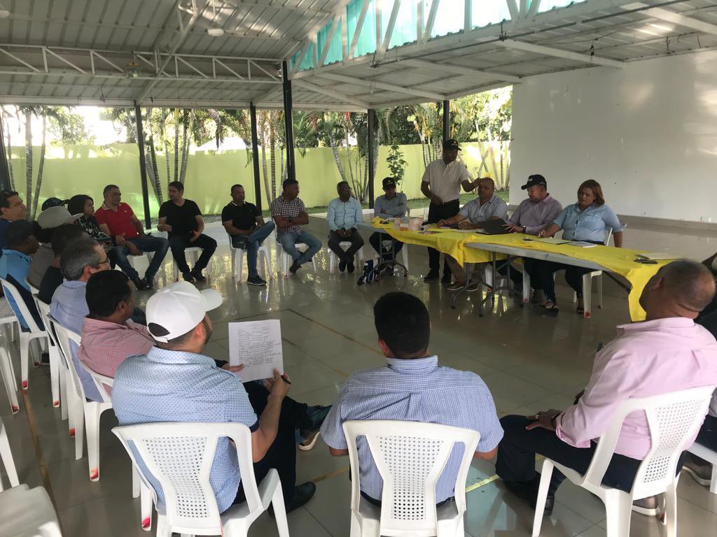 PldlVega's tweet photo. [La Vega 📍] 
.
La Dirección Municipal de La Vega, realiza su reunión ordinaria de trabajos.
.
La misma estuvo encabezada por su Presidente Municipal Rafael Martínez.
#PLDCreceySeFortalece https://t.co/CWNnz2LOup