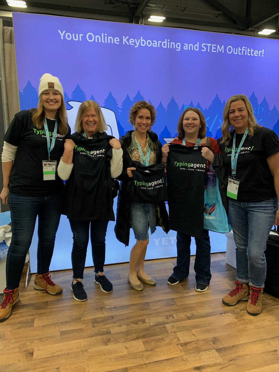 typingagent_com's tweet image. Shoutout to the Granville School District for coming to visit us at day 2 of @OhioEdTech !! Such a wonderful time chatting with our loyal customers! See you all tomorrow for day 3! 💚 #oetc23 #typingagent #teacher #school #education #keyboarding