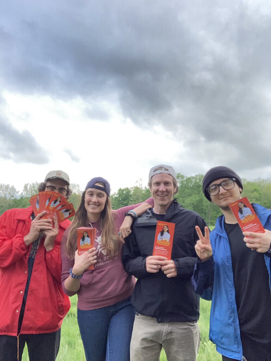 Jen__Benson's tweet photo. In January of 2021 I started volunteering with @mhvdsa canvassing for @sarahana’s assembly campaign. Knocked doors in sun, snow, rain, heat waves and deep freezes, became a better organizer, met my neighbors, and made some incredible friends. https://t.co/TCfbzPl17A