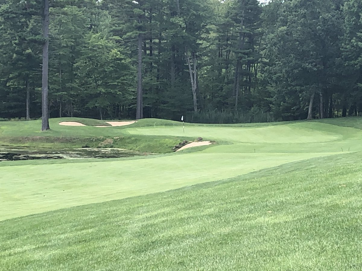 BryanTweed16's tweet photo. Today’s #TweederCourseEndorse is the fantastic, unheralded Pilgrim’s Run just north of Grand Rapids. This early Mike DeVries design is one of the best values in the entire Midwest; superb Par-5s, demanding collection of Par-3s &amp; nice variety in Par-4s. Should be Top 10 in state. https://t.co/2zxN7KRETB