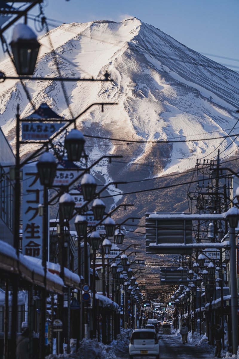 雪の中の街は綺麗やった

#photography 
#富士山
#japanphoto
#JAPANTRIP 
#写真好きな人と繫がりたい 
#カメラ初心者
#フォローバック