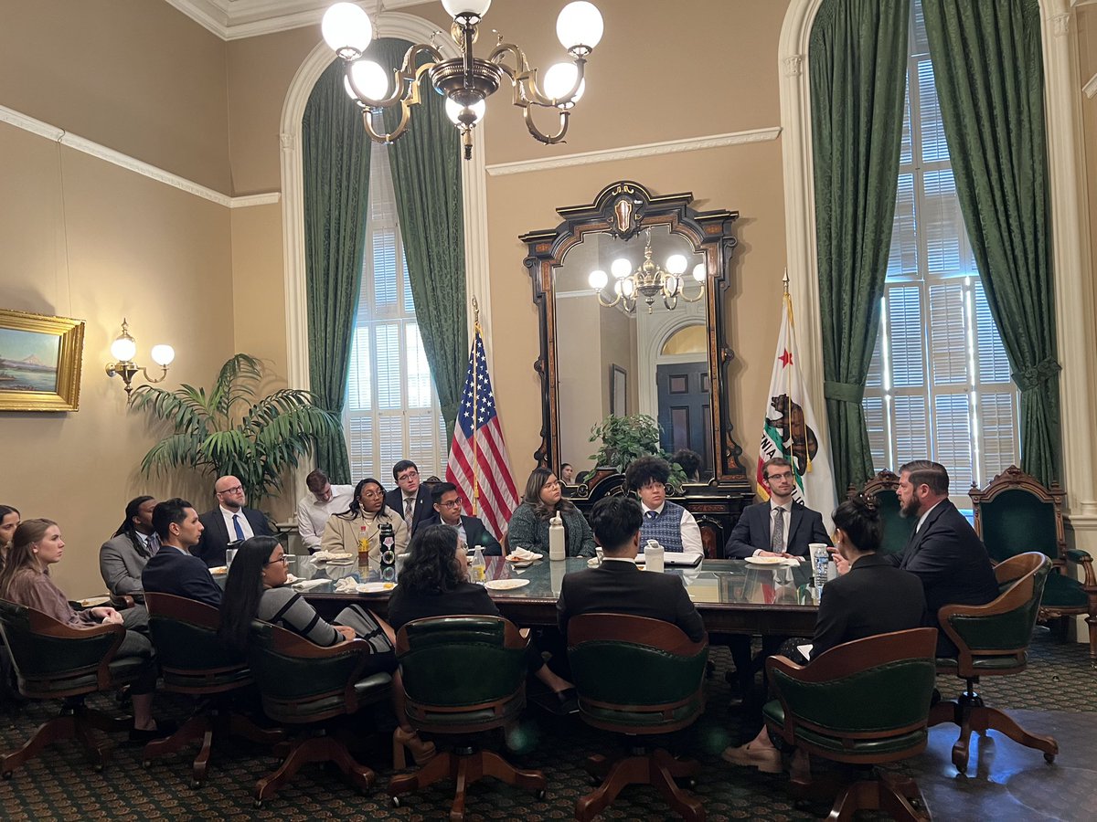 Jesse M. Unruh Assembly Fellows tweet media