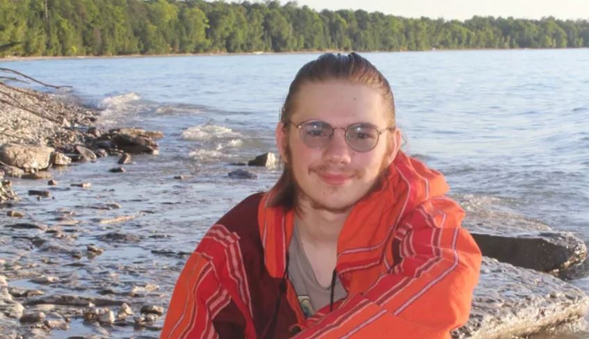 With great sadness, we share that former captain, Dylan Drobot (Class of 2021), passed away on Tuesday after a long battle with brain cancer. Our thoughts and prayers are with Dylan's family at this time. We love you, Dylan!