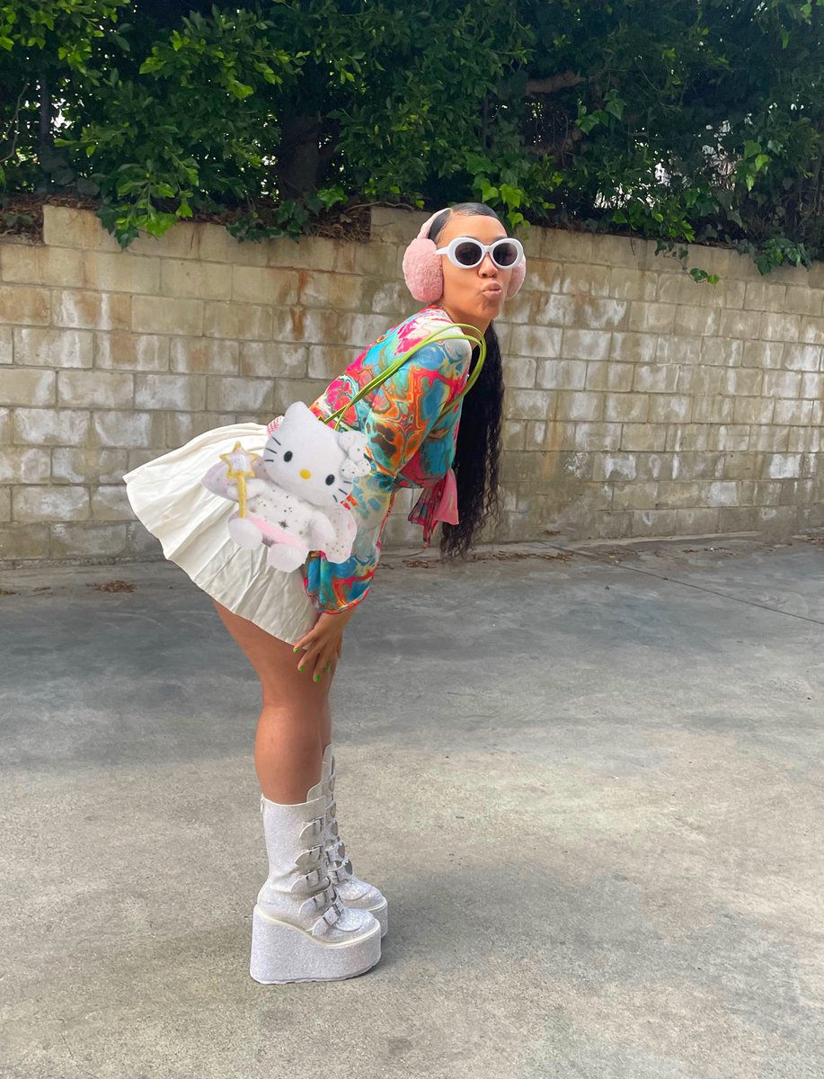 KayleeKay228's tweet photo. New Single “ENERGY” 🧪👾💕
OUT NOW 🔥
228 ⚔️
#explore #femaleartist #newmusic #unsignedartist #y2kfashion #viralpost #youngcalifornia #kayleekay228 #228 https://t.co/gMhNLZTbL2