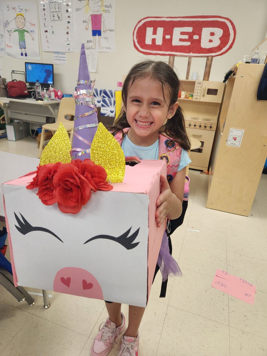ELAR4Moreno's tweet photo. Love was in the air at @MeyerEagles this week! @LamarCISD https://t.co/kGsDYraQ6F