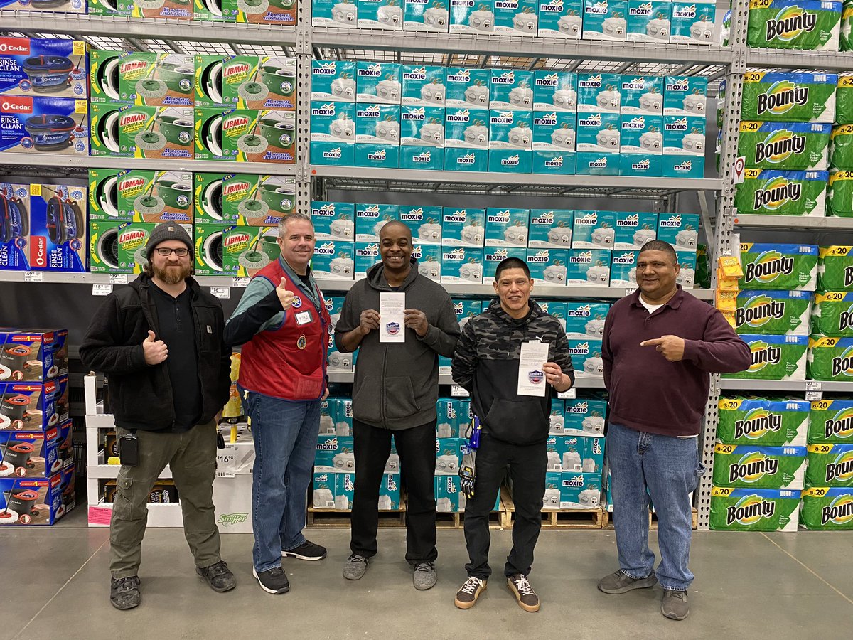 forrest1917's tweet photo. Tonight at the FARMINGDALE Lowe’s we are recognizing two great overnight associates Yannicke and Steve with service awards!!!!!! #simsit #packitdown #packitout @l_abbatecola @erick_marrero11 @TweetUsR30 https://t.co/r3UCtQVNXb