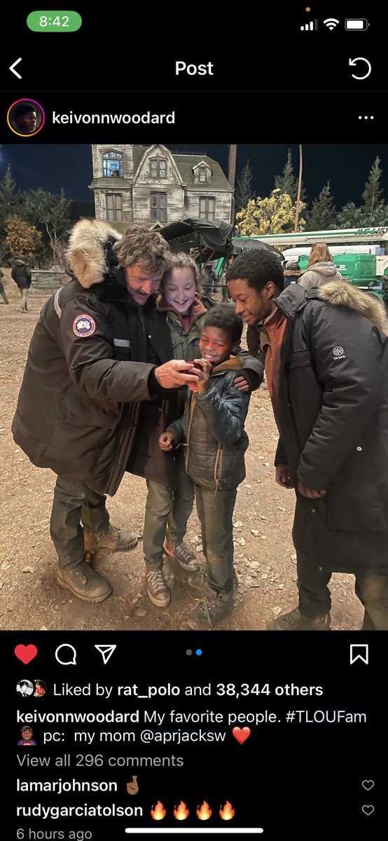 moonlight__baby's tweet photo. I’m actually crying. #TheLastOfUs @BellaRamsey @LamarJohnsonn https://t.co/c3cfS63QTH