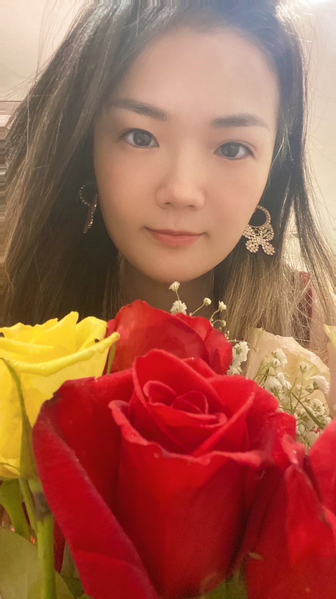 SukiChen17's tweet photo. Happy Birthday!!!🎊🎉🎈🎁🎂 https://t.co/jvytCWVTjH