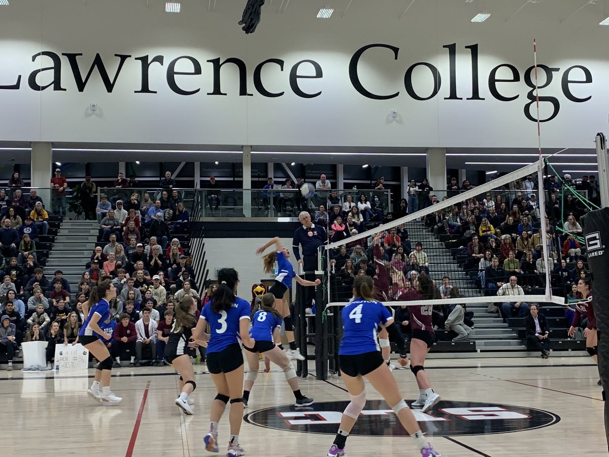 KASSAASports's tweet photo. Kassaa Sr. Girls Volleyball Championships is a Rockโn @SLCSurge tonight! #amazingfans #loudfans #greatsupportbybothschools https://t.co/SMcP1pwxU2