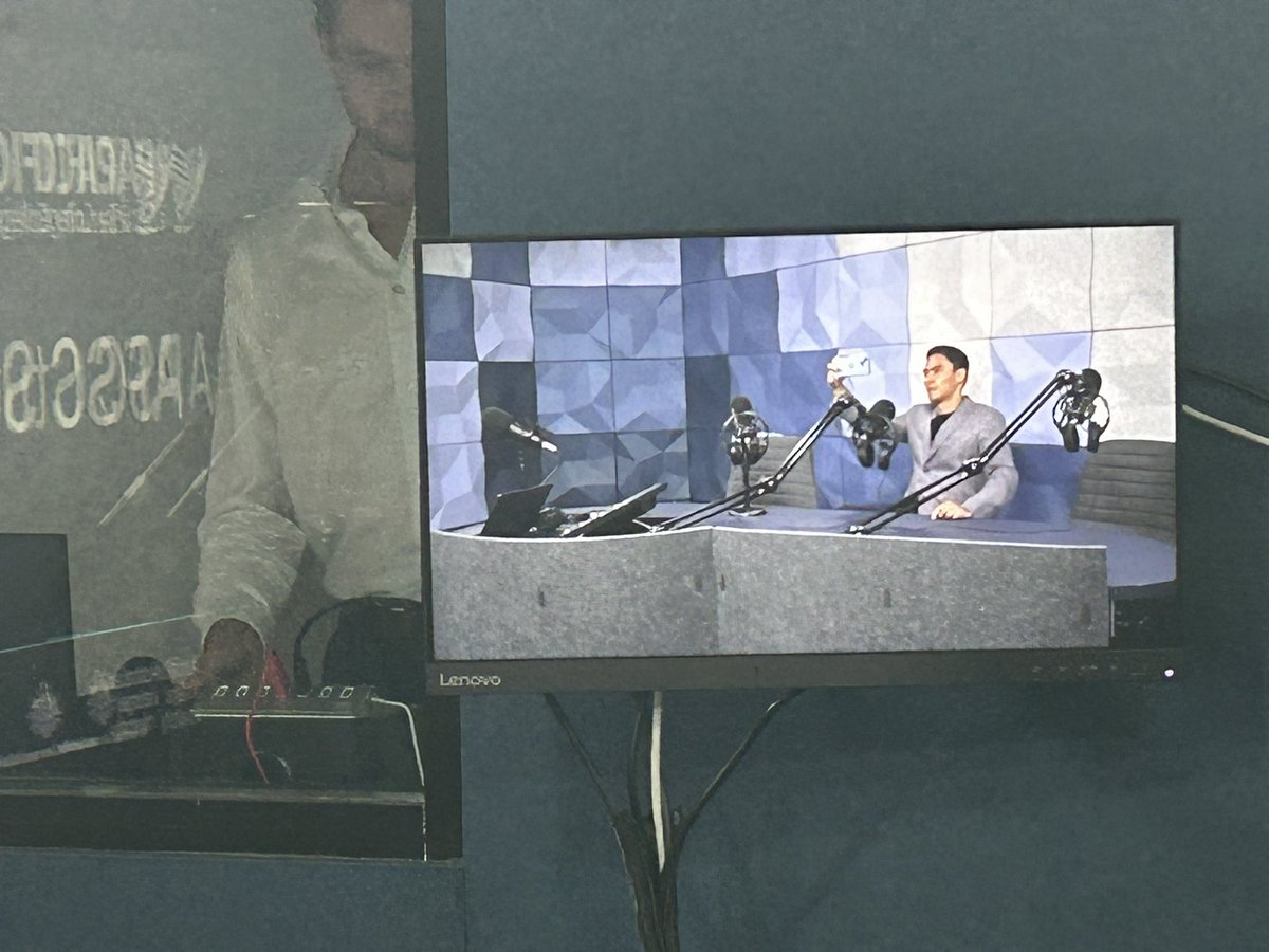 makoipopioco's tweet photo. After a brief hiatus, the @APSC_ANU Media Studio is re-opening soon!

Look at that fab, new anchor’s desk! We’ve also updated a few equipment. Can’t wait to welcome guests here. https://t.co/NQvg5DIMF1