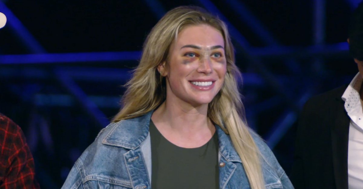 TheAllanAguirre's tweet photo. Olivia's face is broken in five places and she's got a big smile to watch this Finale. 

What a badass. 

That's the smile of someone who knows they're going to be the Face of the Franchise one day. 

#TheChallenge38 https://t.co/EvASixaYN1