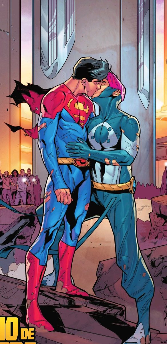 Little_Cato_gay's tweet photo. Este comic es realmente hermoso y está pareja es lo más bello del mundo Ahhhh!! Osea Jay es una hermosura de personaje 💖💖💖💖😻😻 no sé cómo hay gente que odia a Jay osea el es perfecto para Jon ... Jon Kent x Jay Nakamura por siempre!!!!!! Soporten💋

#JonKent #dccomics #Gay https://t.co/LCGZ06vmhT