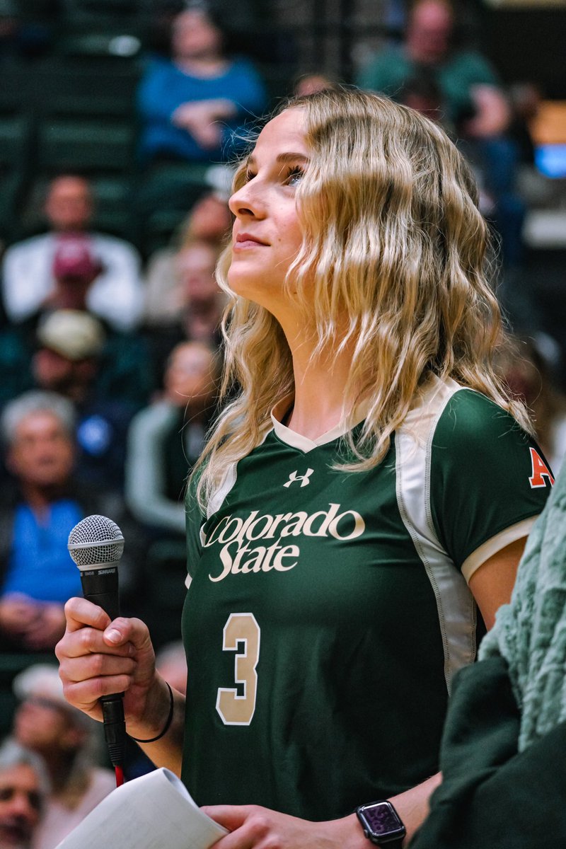 rubykaysermedia's tweet photo. Repping the GOAT @CoachABlackman 

📸: @madelinecdavis_ https://t.co/wtkfUWiTcM