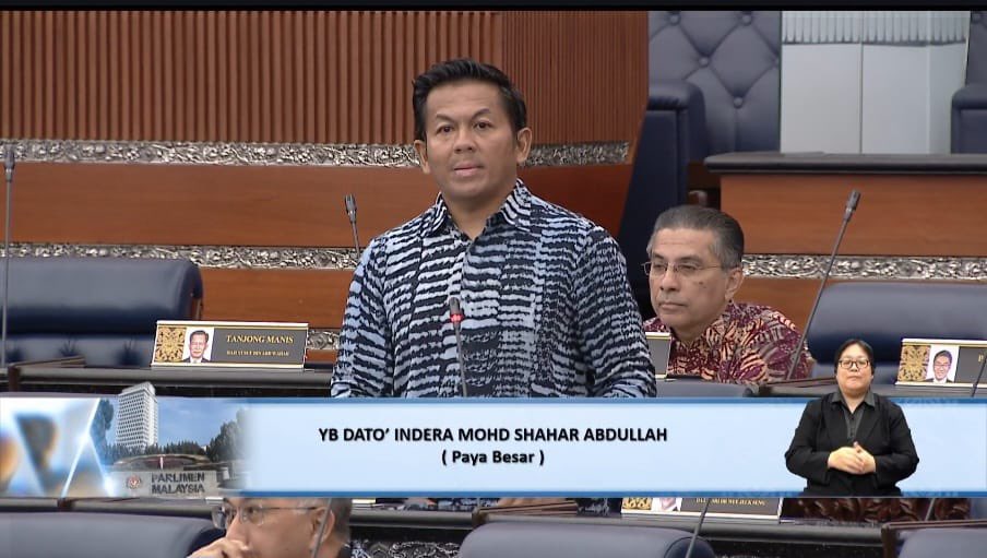 ahmadmaslan's tweet photo. Jawab soalan ttg #KWSP di #DewanRakyat drpd MP #PayaBesar, #BukitGantang & #Bachok pd 16/2/23
8.1 juta ahli @KWSPMalaysia telah keluarkan rm145 bilion berkaitan #Covid19. Median simpanan semua ahli turun drpd rm16.6 ribu thn 2019 kpd rm8.1 ribu thn 2022 iaitu turun sekitar 50%. https://t.co/UskiN4NNHb