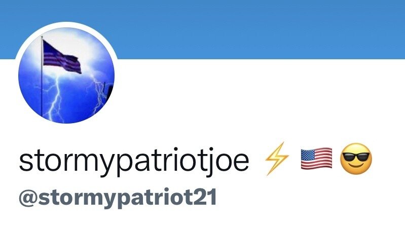 @CodeMonkeyZ This one please. He is a great patriot.
@stormypatriot21