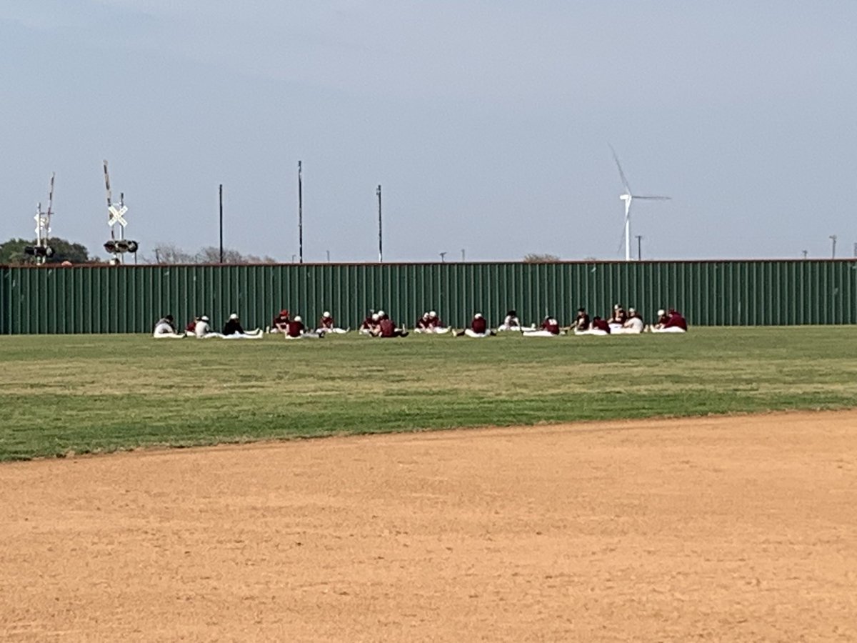 CoachEMartinez's tweet image. Always a great day for family and baseball ⚾️🏴‍☠️ #MTZFam #MPBaseball @MathisBaseball