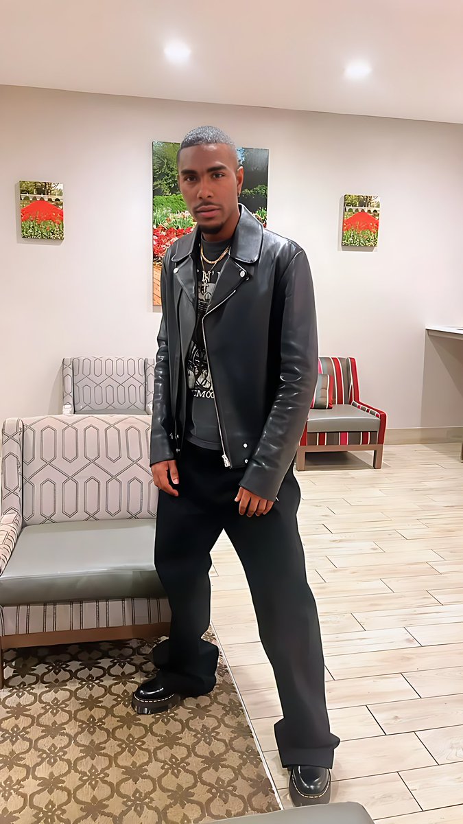 Bukkachromatic's tweet photo. Patience 🤞🏾 https://t.co/eSdAZCjh7G