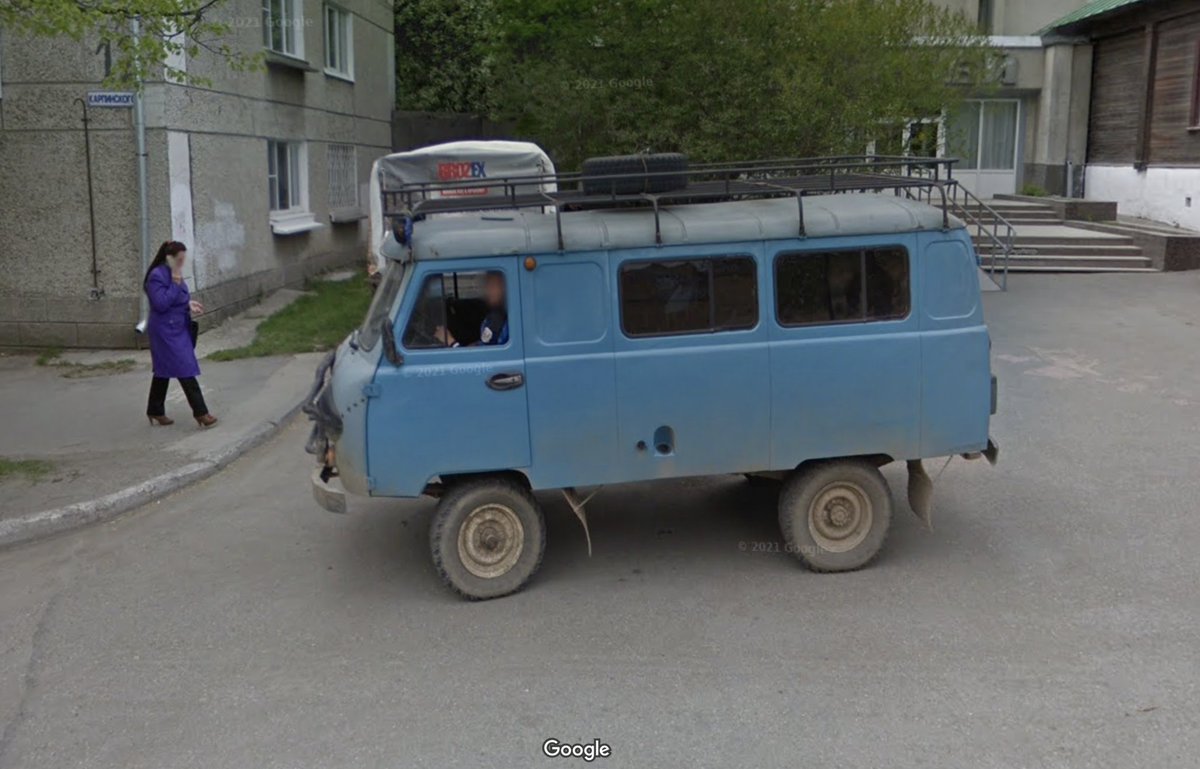 encountered <a href="/krus_chiki/">krus🪖</a>'s delivery van in street view