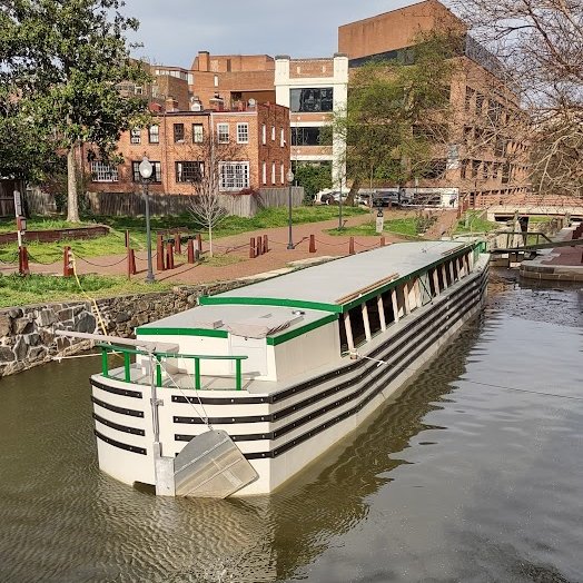 @wander_filled A2 #ParkChat A single park? Eesh. Okay, I'll go with my local @COcanalNPS, so that they could invest in restoration of more of the lockhouses for museum and #CanalQuarters (@CanalTrust) purposes. Maybe they could do another recreated boat like in Georgetown, but upstream.