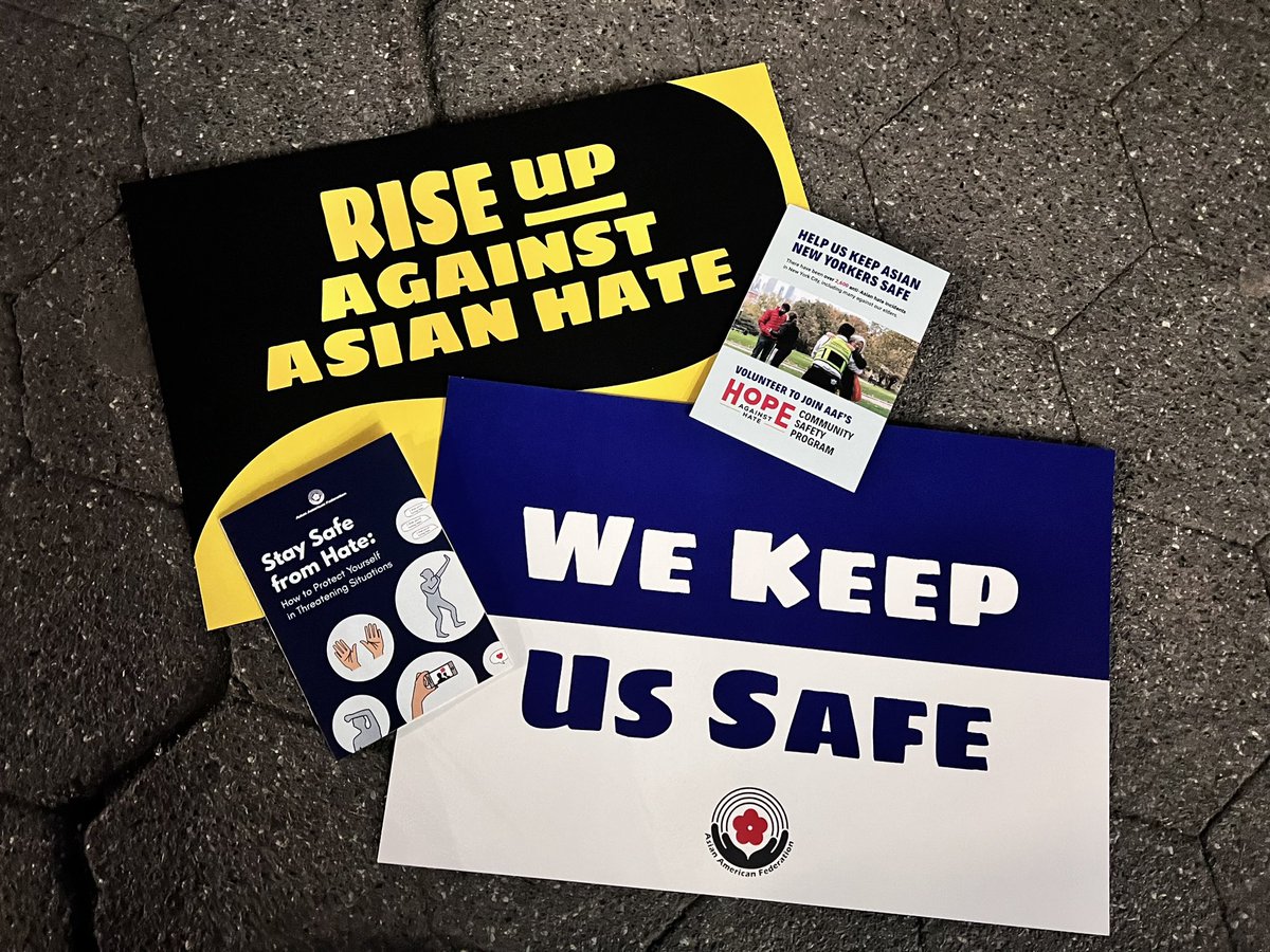 aaaricuny's tweet photo. Tonight’s vigil for lives lost to hate violence at Union Sq by @AAFederation #vigil #hateviolence #grievingtogether #unionsquare https://t.co/jI8Cu9Alhm