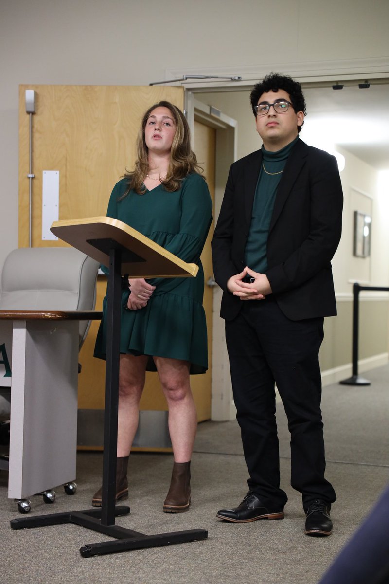 cbeducator's tweet photo. As competitive as our schools are, I believe we all agree that these seniors shined as they presented highlights about their school to the Board. Great job- (@SenecaFamily) Kelly Carbone &amp; Fabrizzio Scott and (@LenapePride) Devin Torres and Samantha McCarthy !!!! https://t.co/g4CcSqMVb5