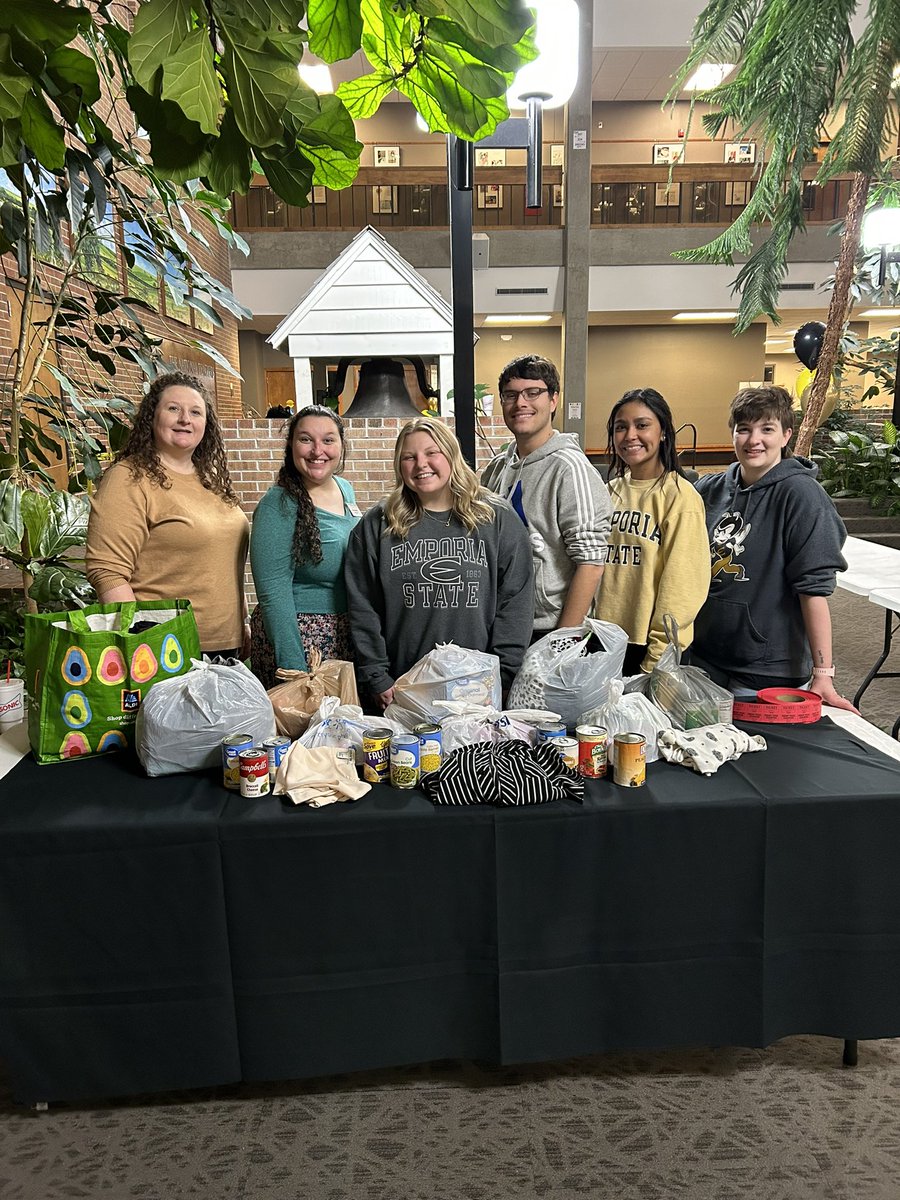 TXMathEducator's tweet image. I’m blessed to work alongside these @knea_esu officers! We celebrated Corky’s 90th birthday tonight and got donations for Corky’s Cupboard and Closet.  #stingersup