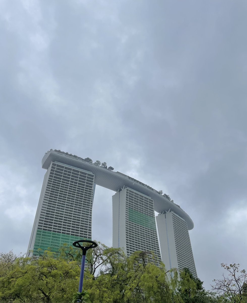 redburgundys's tweet photo. Aku mau share pengalaman backpackeran hemat ke singapore, buat yg butuh bisa save thread ini 🇸🇬💓 https://t.co/Vs0b5rLvgm