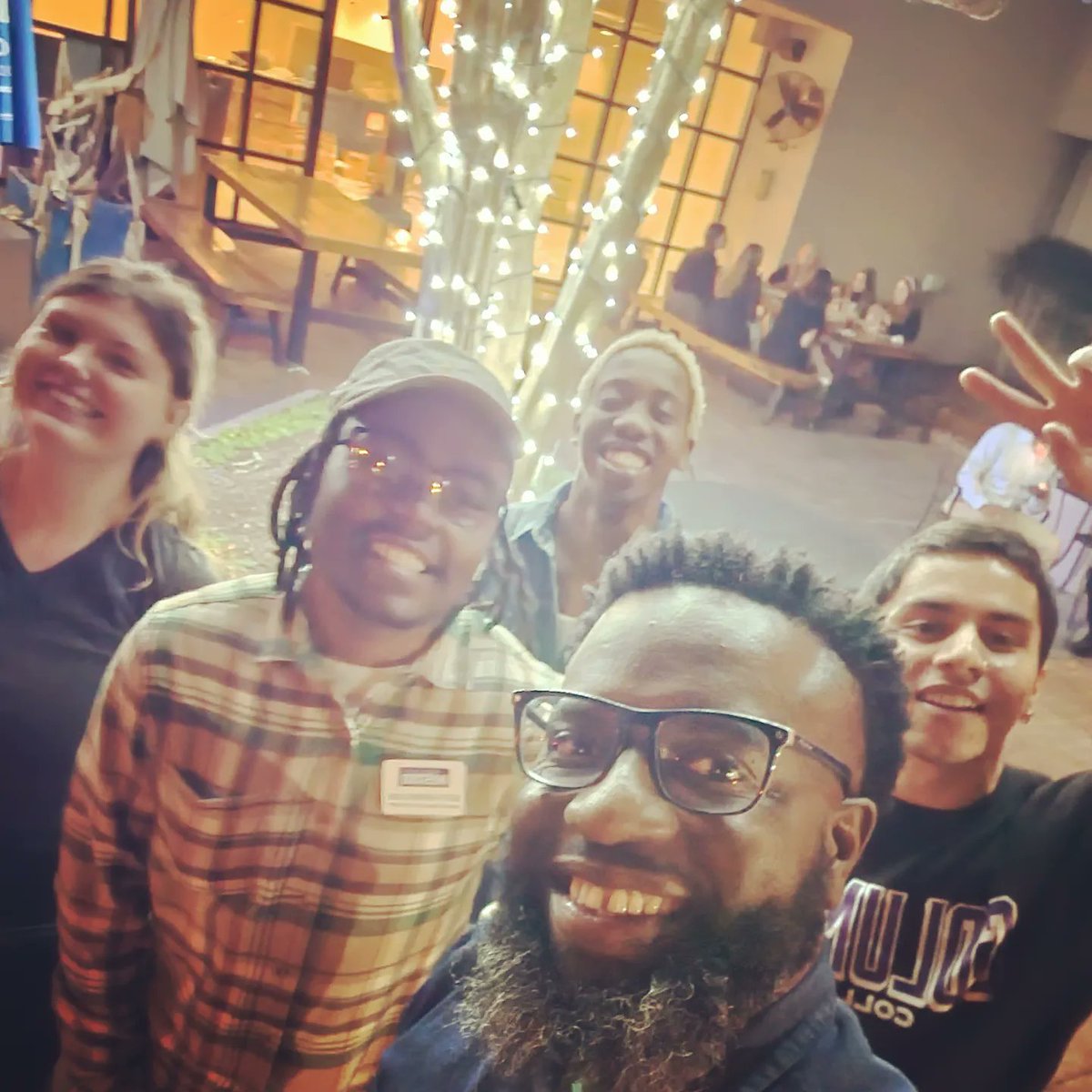ccofsc_cmm's tweet photo. Dinner with the fellas! #MiSTER #ONEMISTER @ZasOnDevine https://t.co/MutFyuNAGe