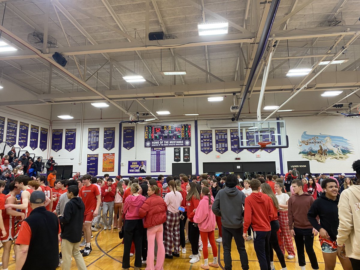 MrMedinaPHS's tweet photo. Your Pirates are MSL CHAMPS!!!! @PiratesofPHS @palatinebball https://t.co/JzeF1mt7tE