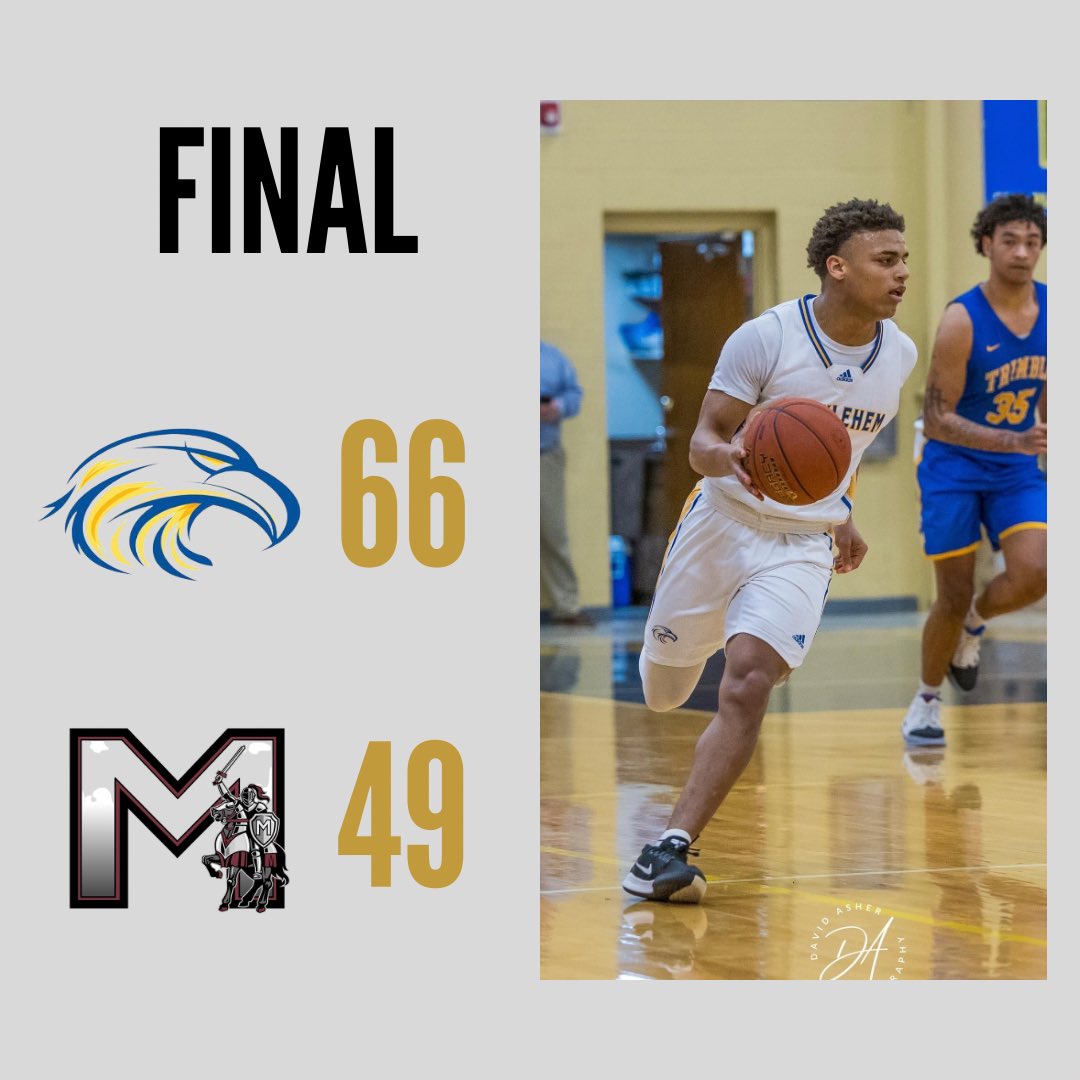 The Eagles took a region road win over Marion Co. tonight. Zane Wickliffe led the way with 16 pts. Haydon Osborne added 14, Casey Steadmon scored 11 with 7 rebs and Ben Logsdon had 8 pts and 5 rebs. Next up is another road game on Friday night at Holy Cross. 
📷: David Asher