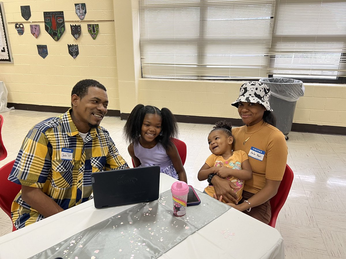 ImLHowell's tweet photo. Today our students went on their first Date with Data!!!! And it’s was an absolute success!! They will grow because the data says so! @PagingDrBates @ic_rock @DrTamaraCandis @teachcarters2 #zone2 @ConleyHillsCubs https://t.co/rY21EgANg8