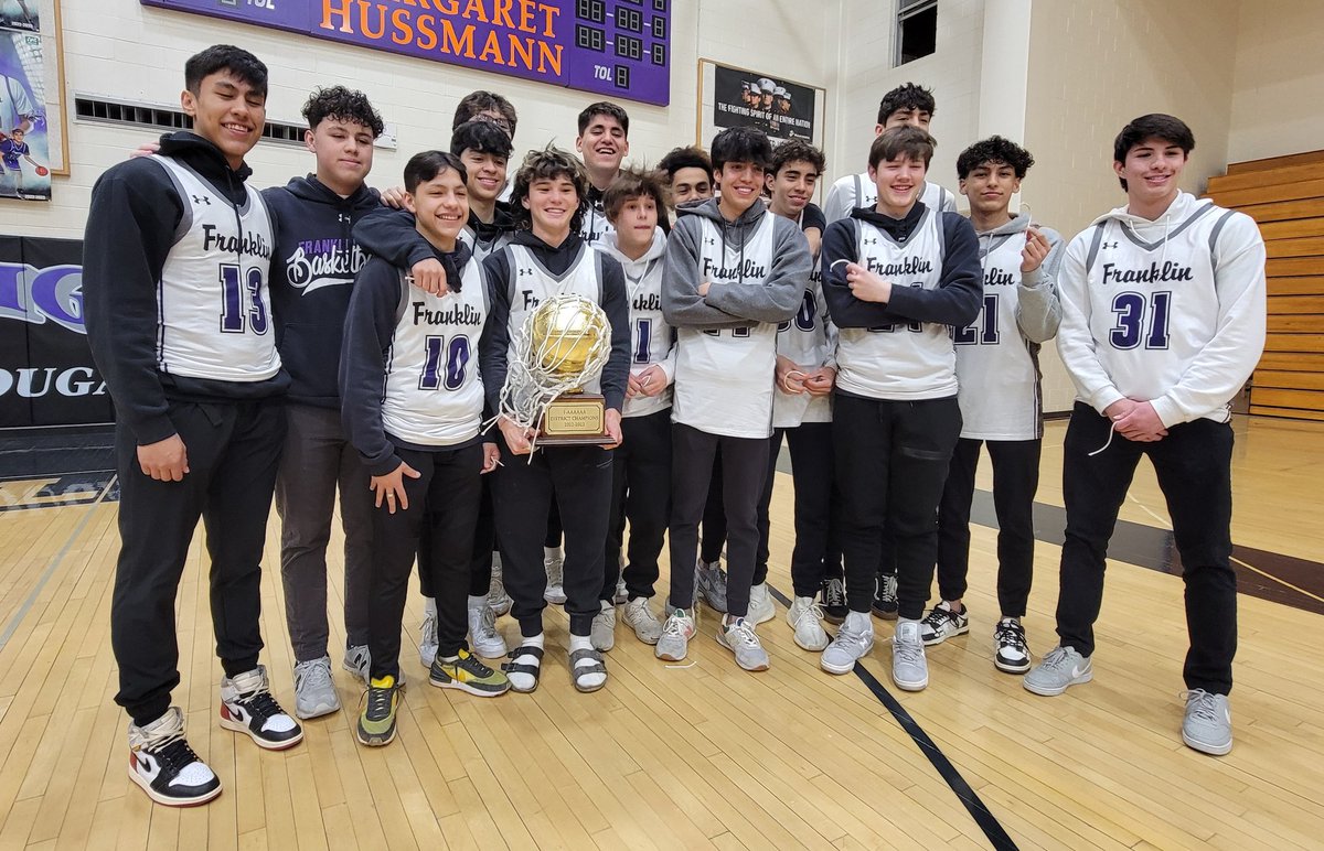 FHSBballBooster's tweet photo. Pretty sure Franklin is a Basketball School now!  #6ADistrict1Champs #FHSBasketballSchool #Family @FHSCougarBBall @FranklinCougars @TXFHSCougars @EPISDathletics https://t.co/UaoFkXngSL