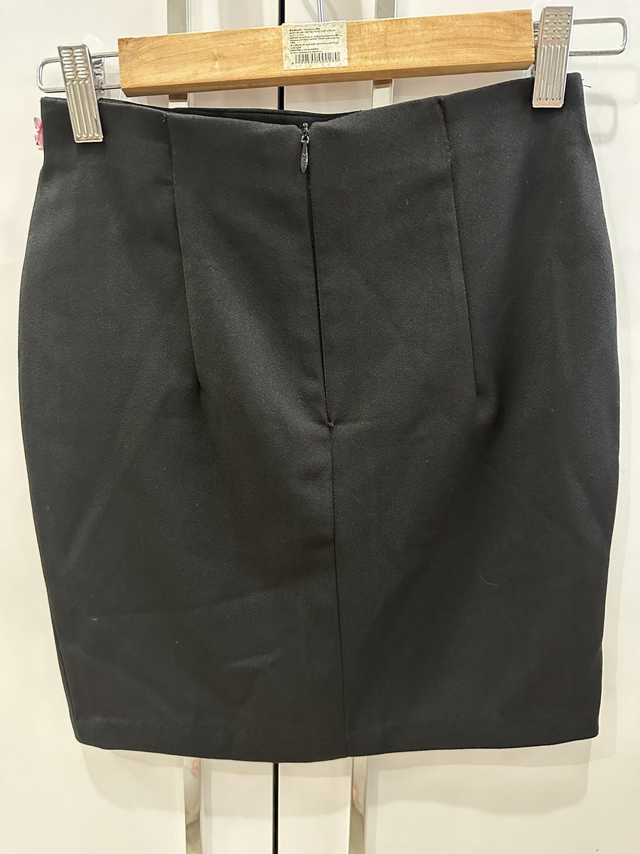 qztoeii's tweet photo. กระโปรงของ LSK ladyskirt เอว 25 ยาว 16 ส่งต่อ 150฿ ค่ะ https://t.co/h9Hnp5zdqe