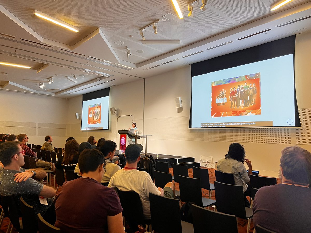 sameera207 tweet media