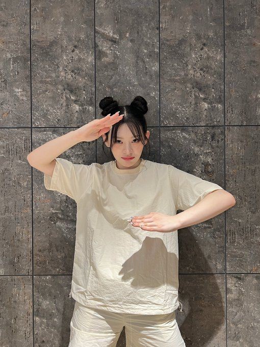 seeunb6t's tweet photo. ꒰ ♡ ꒱ swith!
aquí llego seeun bxt para darte mucho amor y recordarte lo mucho que vales
puedes mandarme dm si necesitas algo o mencionarme (@seeunb6t ) y ahí estaré https://t.co/SHEjDN4jcu