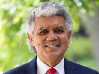 Fighting Racism in STEMM - A new National Academies report recommends systemic changes to confront racism in science, technology, engineering, math, and medicine disciplines: tinyurl.com/2j3gwtn8 via <a href="/insidehighered/">Inside Higher Ed</a>, <a href="/RyanEQuinn/">Ryan Quinn</a>