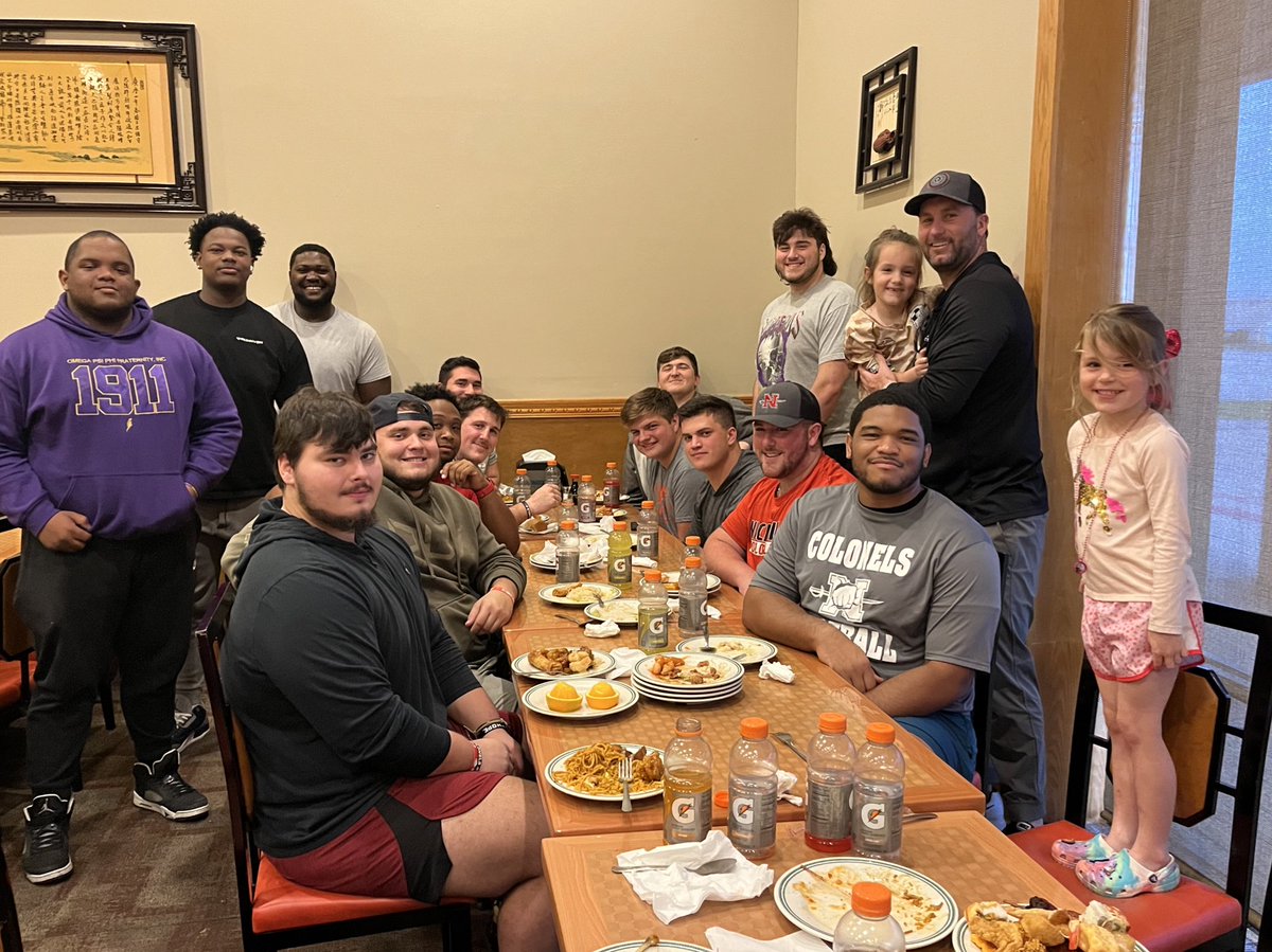 CoachK_Skierski's tweet photo. Shout out to my guys for attacking winter workouts! 

Mardi Gras Mayhem tomorrow 🏋🏾

Spring Football up next. 🏈

#TrainCrew https://t.co/QXgwxN8Ich