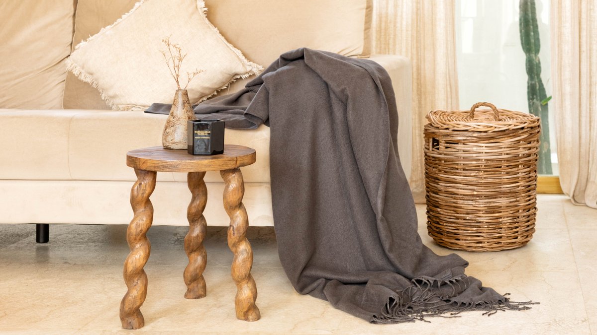 ettitude tweet media