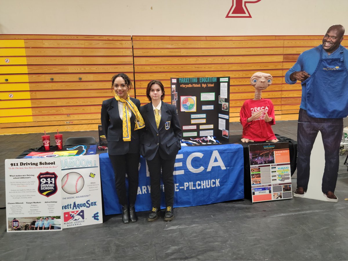 MPHS_DECA's tweet photo. Bring on the 8th graders! MP Open house is open for business. Get it.....Business. 😉 https://t.co/5DDVm8Xhrd