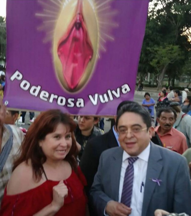 UnRectoDigno's tweet photo. Son muchas las marchas de la poderosa vulva que puedo patrocinar desde la vicepresidencia, y que se chinguen los católicos
#coclurodasmlp https://t.co/vYDmfHuQGy