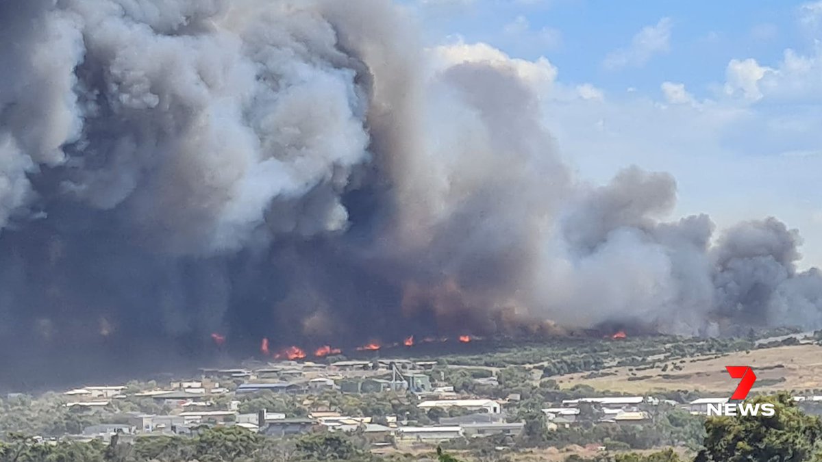 BREAKING: An uncontrolled fire is burning in Port Lincoln. The CFS has issued an emergency warning with several road closures in place. The latest in 7NEWS Adelaide at 4pm and 6pm | 7NEWS.com.au #7NEWS