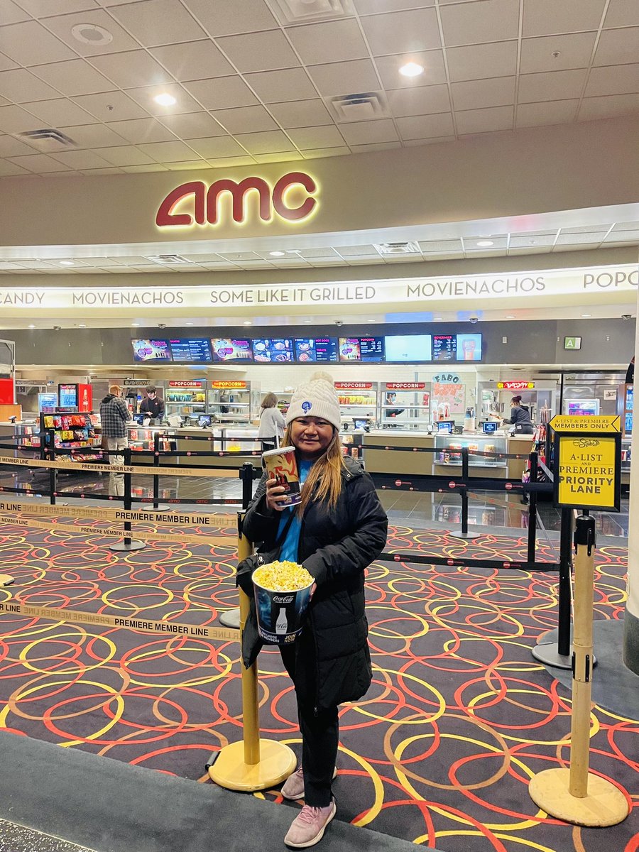 I worked 10 hrs today and still made it to the movies! Here to watch #MagicMikesLastDance movie! #atAMC @CEOAdam @AMCTheatres #KeepingUpWithPam #PamTheTrader