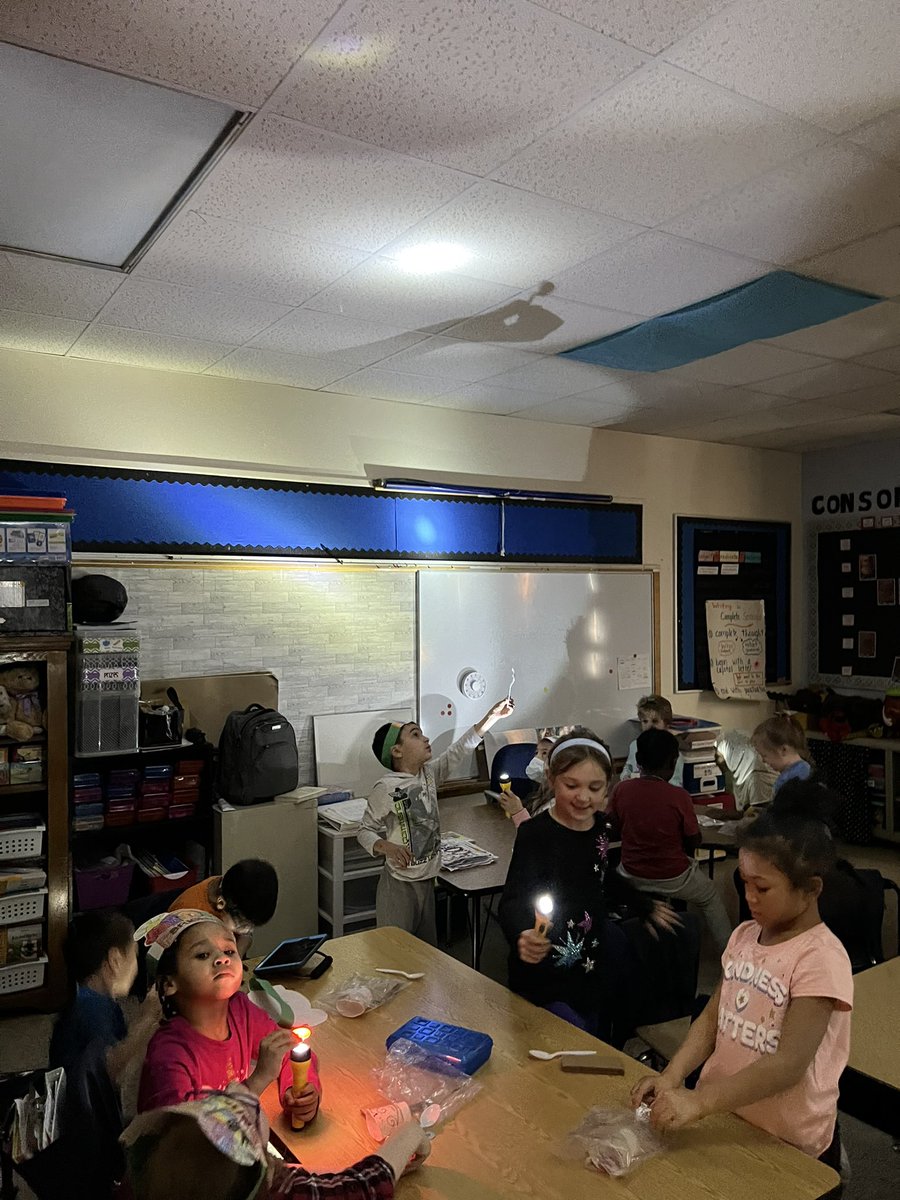 Klamm Karleski (@klammleski) on Twitter photo Our scientists learned all about using a light source and creating shadows! Most importantly, no scientists were harmed by the golden rule: no flashlights shined in anyone’s eyes! 👀 #scsdsuccess <a href="/SyracuseSchools/">Syracuse City School</a> <a href="/SalemHyde/">Salem Hyde</a> <a href="/SCSDScience/">SCSD Science</a> Our scientists learned all about using a light source and creating shadows! Most importantly, no scientists were harmed by the golden rule: no flashlights shined in anyone’s eyes! 👀 #scsdsuccess <a href="/SyracuseSchools/">Syracuse City School</a> <a href="/SalemHyde/">Salem Hyde</a> <a href="/SCSDScience/">SCSD Science</a>