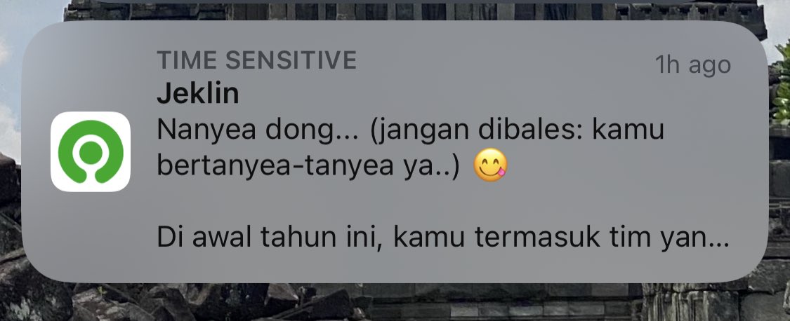 roastedduk's tweet photo. Buat software engineer @gojektech @gojekindonesia ini ide siapa sih notif ga jelas begini jadi time sensitive? 

Mana kalo dimatiin notif chat driver yang beneran penting jadi ga masuk lagi asu. https://t.co/rl5t5JB9G8