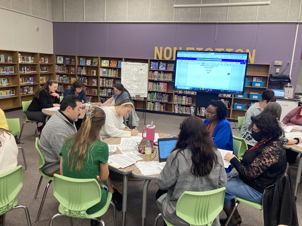EmanuelTorralba's tweet photo. We had a fruitful afternoon @hollydalerocks!!! Our Action Teams met to discuss the changes in our #MathStandards and we shared ideas about how we can vertically support each other #Now #Later #EvenLater
@MrsAngelaMack @MsPowell24 https://t.co/8qEZNhFHLy