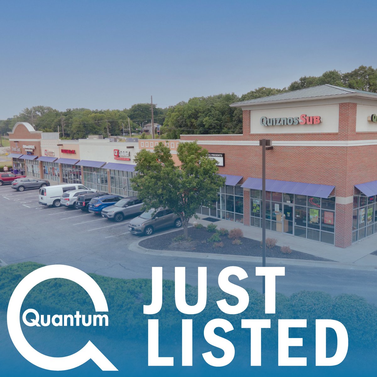 ZackHilgendorf's tweet image. Just Listed | 100% Leased Center | Strong Tenant Mix | Kansas City 

Purchase Price - $4,920,000 
Cap Rate - 6.75% 

Please visit QREAdvisors.com or email me at zhilgendorf@QREAdvisors.com to get the full offering.  @QuantumChicago #netlease #retail #qreadvisors