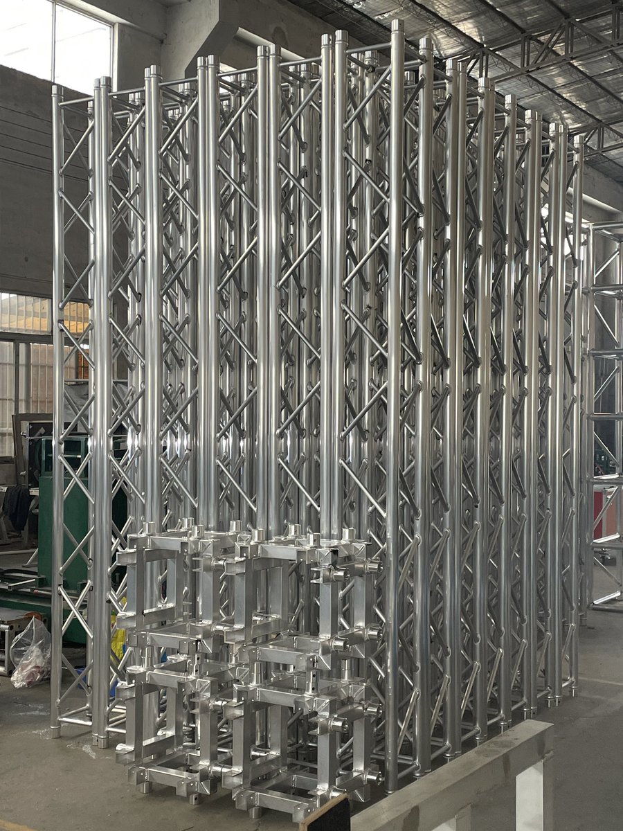 stage_truss's tweet photo. #theater #portablestage #concertstage #eventplanner #eventdesign #eventplanning #eventsolutions #stagesetup #backstage #concert https://t.co/yUBW14RRUg