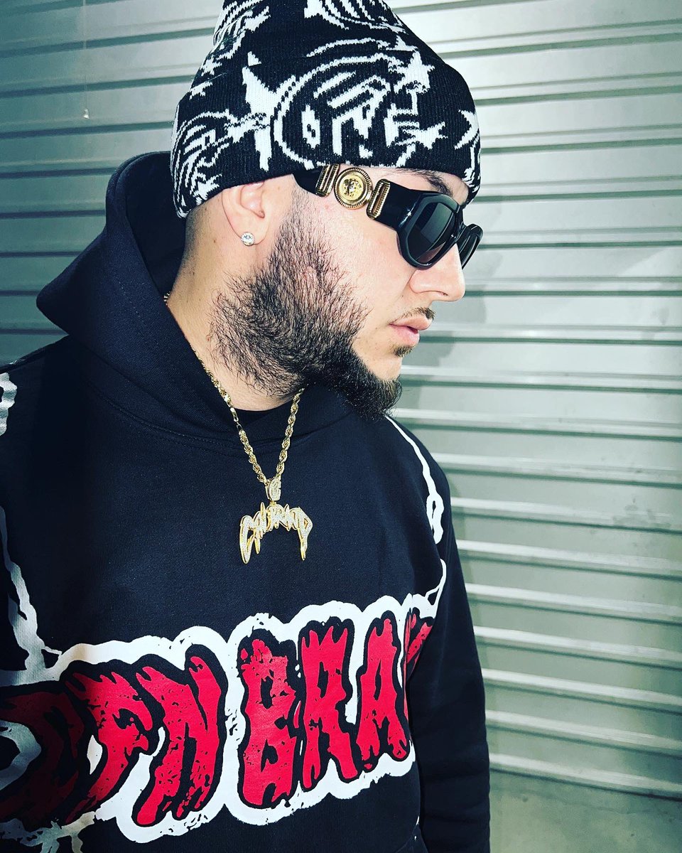 CfnBrand's tweet photo. https://t.co/cImz5V4ZUD https://t.co/WqIAYT3Tua